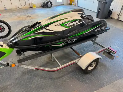Stand up, Very good condition, four stroke 1500, including trailer