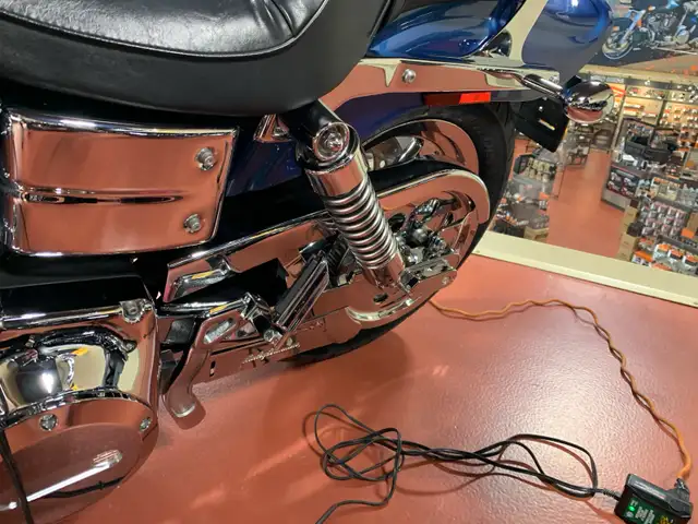 2005 Chopper Blue FXDWGI Dyna Wide Glide in Street, Cruisers & Choppers in Oshawa / Durham Region - Image 7