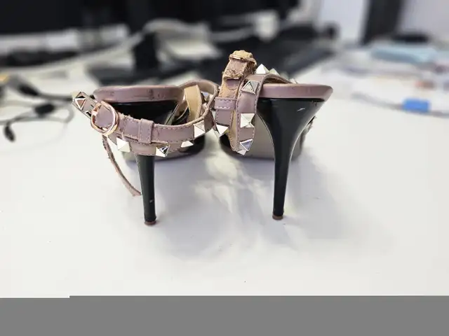 Valentino Heels in Women's - Shoes in Markham / York Region - Image 3