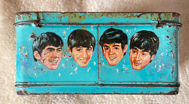 ORIGINAL VINTAGE 1965 THE BEATLES ALADDIN METAL LUNCH BOX NEMS E in Arts & Collectibles in Thunder Bay - Image 4