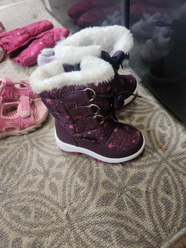 Toddler girl boots an shoes in Clothing - 12-18 Months in Annapolis Valley - Image 2