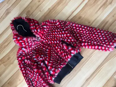 Veste petit manteau rouge Small, View more