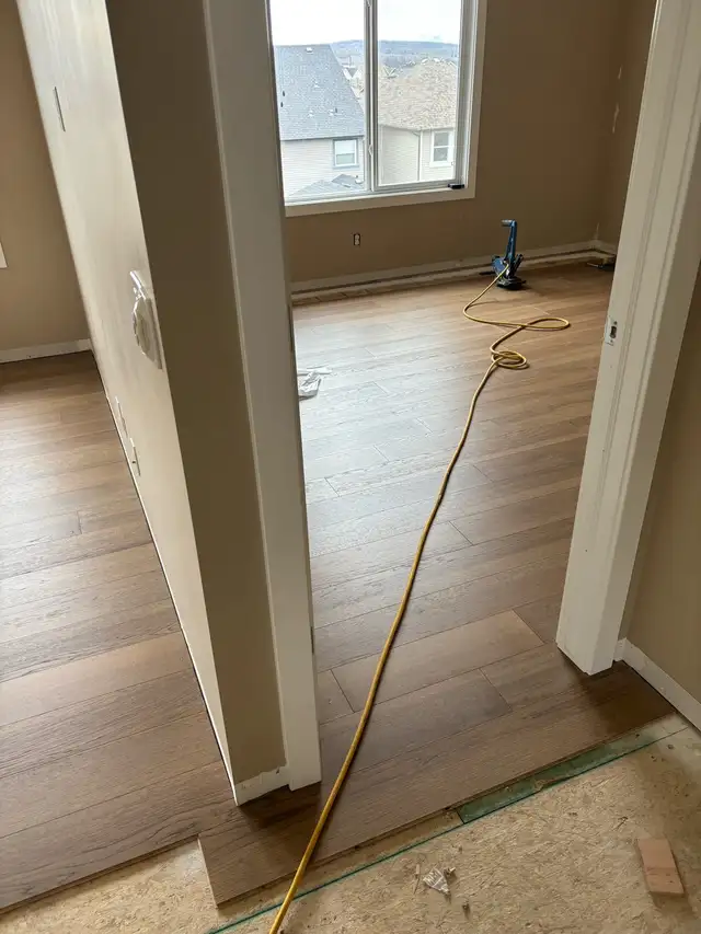 Floor installation *Over 20 years of experience *62864742268929124