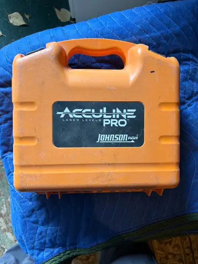 This Johnson Acculine Pro laser level is ideal for ensuring accurate levelling in a variety of proje...