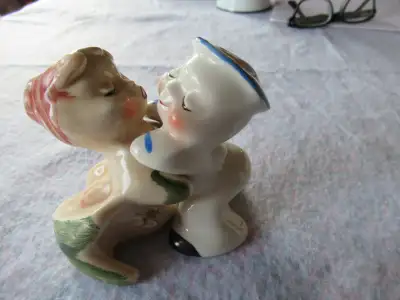 Rare Van Tellingen Sailor and Mermaid huggers Salt & Pepper shak, View more