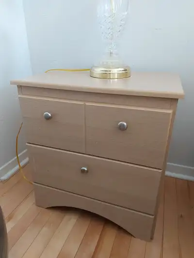 Moving Sale//Vente de Demenagement, View more