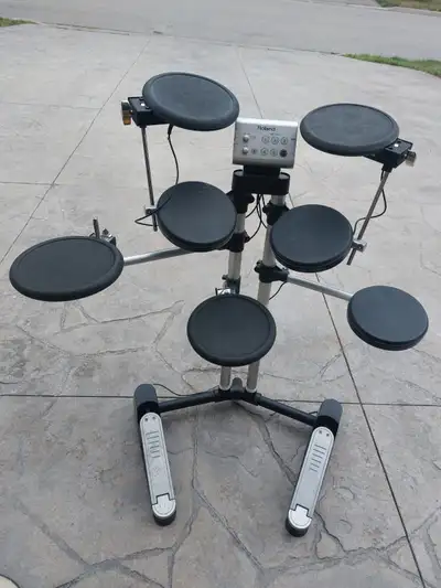 Roland HD-1 electronic drum set.$200, View more