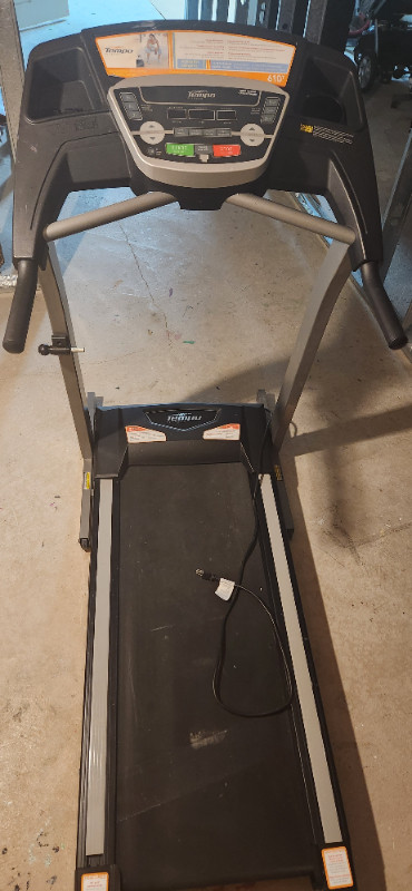 Treadmill in Exercise Equipment in Oakville / Halton Region - Image 2