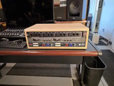 3 U 19" solid Birch Studio Rack Enclosure ( 1 available)CA$140, View more