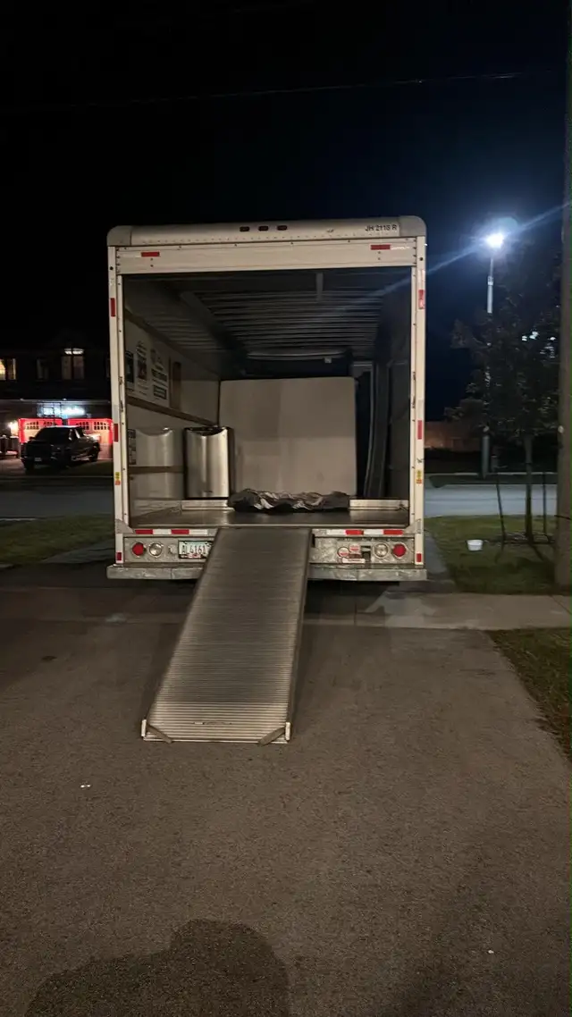 Moving, Store Pickups & Junk Removal586457761175971844