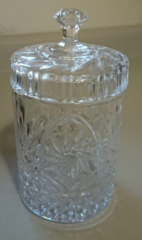 Vintage St George Crystal Tuscany Classic Mini Biscuit Barrel in Arts & Collectibles in Oshawa / Durham Region - Image 4