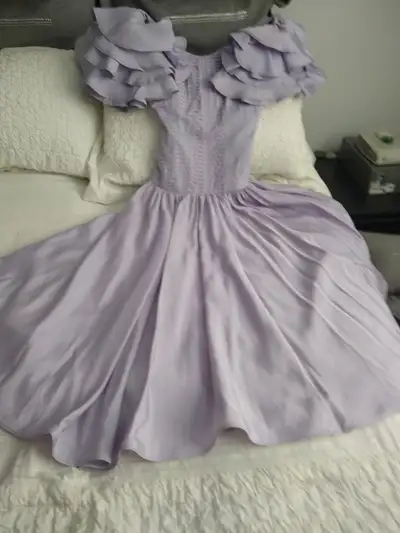 Robe de Soirée, View more