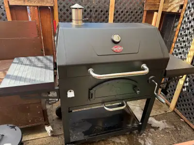 Char-Griller BBQ -SMOKER AU CHARBON , View more