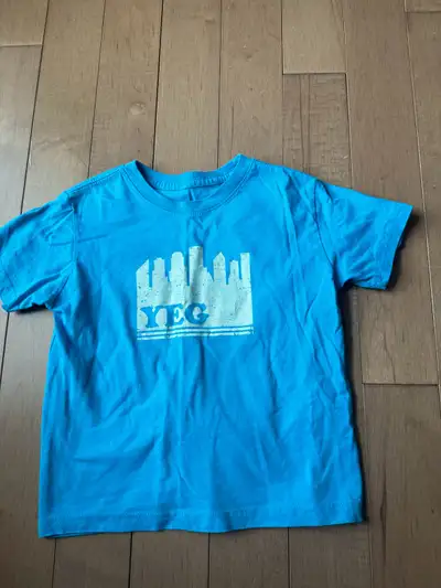 Toddler girl  YEG tshirt in great condition , View more