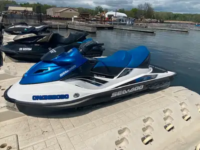Very clean, well maintained and pampered! Has the very reliable Rotax 155hp 4-TEC engine, mirrors, l...