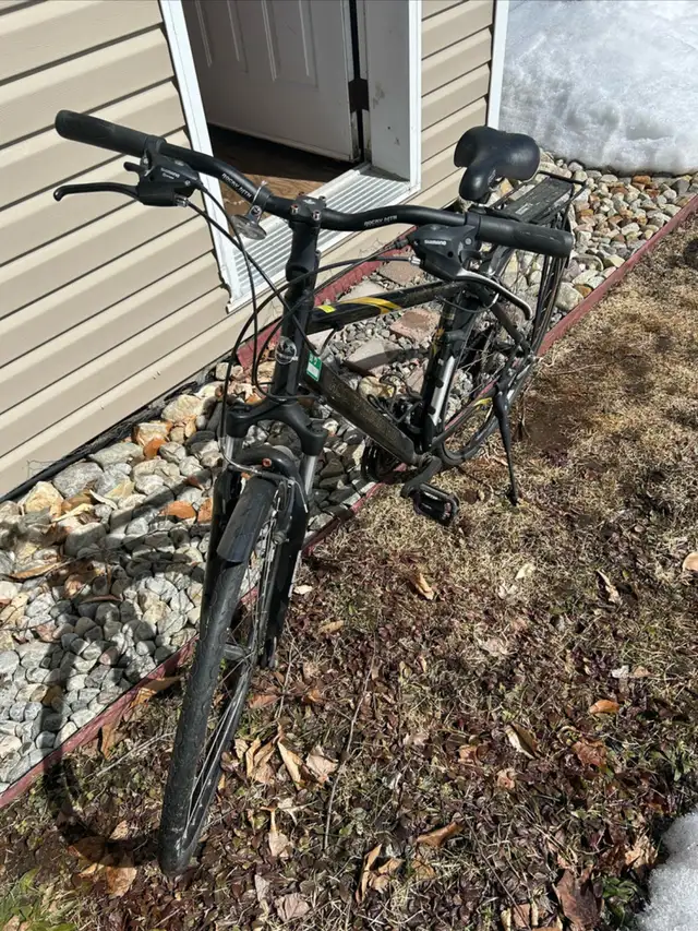 ROCKY MOUNTAIN BIKE, MOVING SALE vente de déménagement in Road in Lanaudière - Image 2