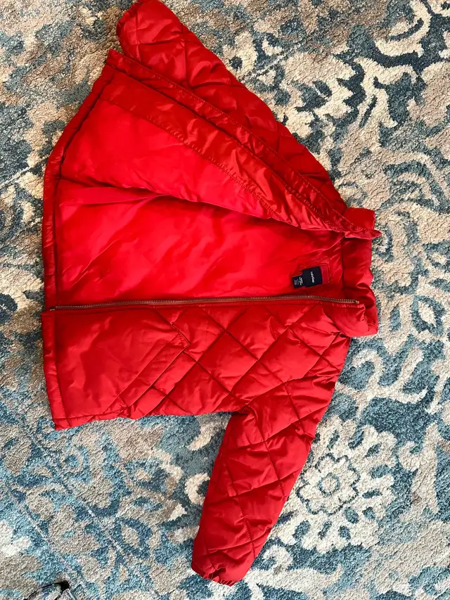 BabyGap Toddler Boys’ Puffer Jacket (4T) in Clothing - 4T in Edmonton - Image 3