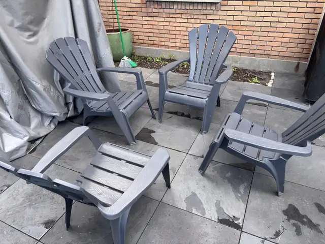 4 chaises + fire pit in Patio & Garden Furniture in Longueuil / South Shore - Image 3