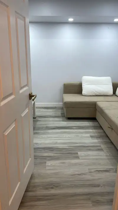Newly Renovated Studio Basement for Rent – Available Immediately