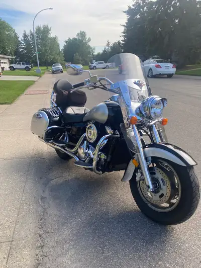 2005 Kawasaki Nomad 1500, Absolutely mint, Way too many extras to list All hiway kms, Has hitch,wire...