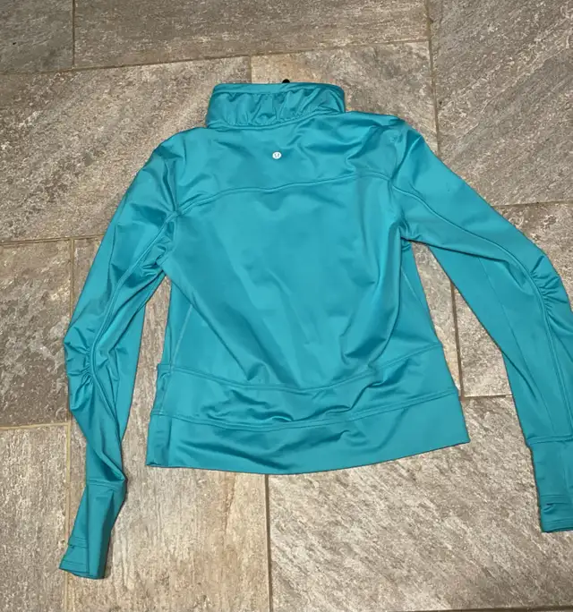Lululemon Jacket in Women's - Tops & Outerwear in London - Image 3