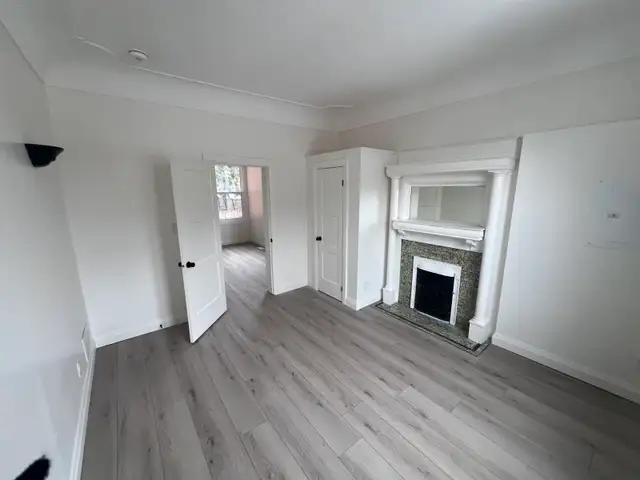 Spacious 1 Bed Corktown  in Long Term Rentals in Hamilton - Image 9