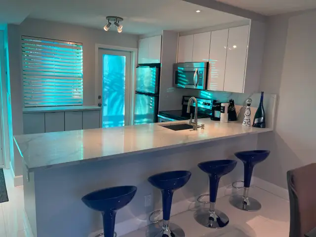 CONDO À POMPANO BEACH  2 MIN PLAGE in Florida in Canada - Image 2