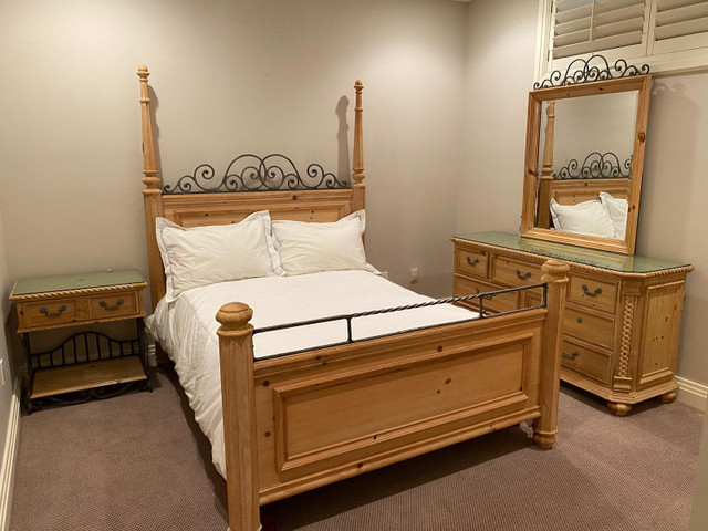 Solid Pine & Wrought Iron Bedroom Set in Beds & Mattresses in Oshawa / Durham Region - Image 2