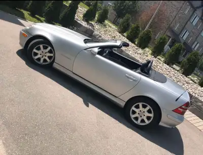Original roadster. Great shape! Stored in winter. Low mileage. Hardtop auto-retracts into trunk! Thr...
