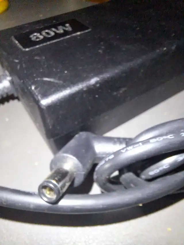 Philips Respironics 80W Charger in Cables & Connectors in Cambridge - Image 5