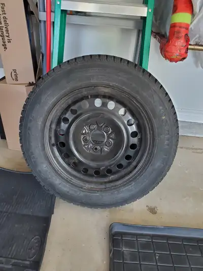 Set of 4 Sailun Winter Tires ON RIMS, tire size is 225 65R17 only driven 4000 km in great shape. Wer...