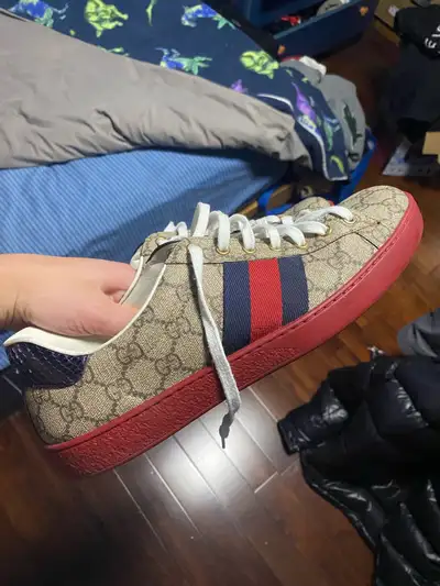 Hey authentic need gone not really my style. No lowballs please!