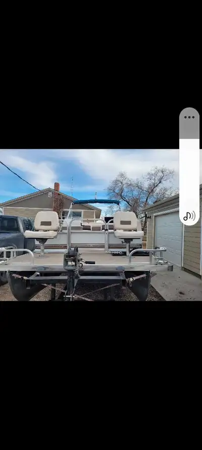 Great boat, engine us a 90 hp Mercury 2 stroke engine that runs smooth and has been professionally m...