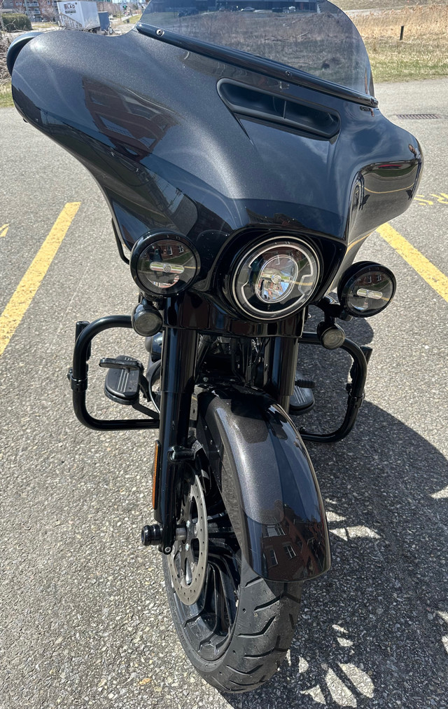 Harley Davidson FLHXS 2019  dans Utilitaires et de promenade  à Ville de Québec - Image 4