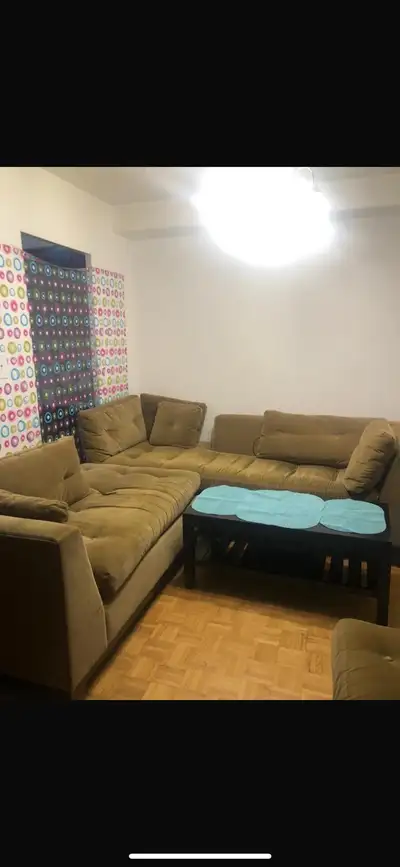 Room for rent near Fairview mall. Looking for 2 girls on sharing basis Nearby amenities: mall, bus s...