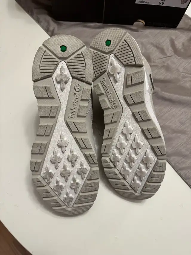 NEW hiking boots in Women's - Shoes in Calgary - Image 7