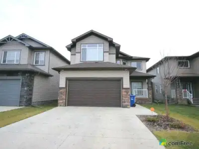 Beautiful house available for lease! It offers a comfortable living space with several bedrooms and...