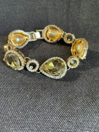 Golden Cubic Zirconia & Rhinestone Teardrop Bracelet