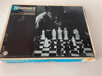 CHESS, SET, E.S. Lowe 1945 Renaissance Chessmen