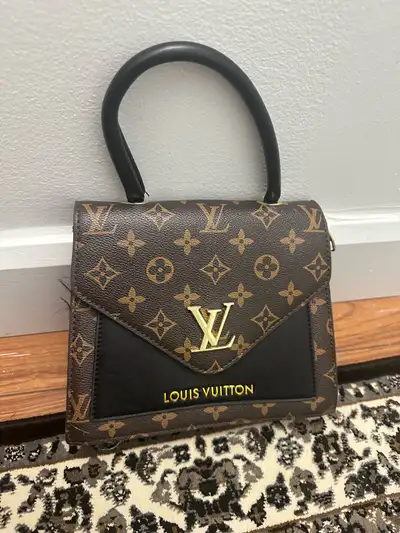 hand bag Louis VUITTON , View more