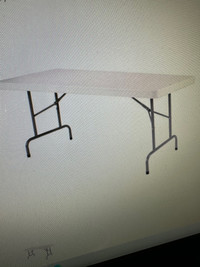 6 ft long  Banquet Table