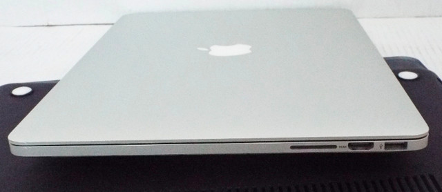 Apple Macbook Pro A1398 15-inch Mid-2012 Retina Intel Core i7 in Laptops in Markham / York Region - Image 4