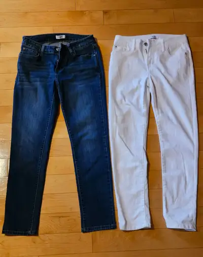 woman's Kensie jeans size 4, View more