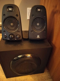 Logitech Z623 with subwoofer THX 200 watts total output