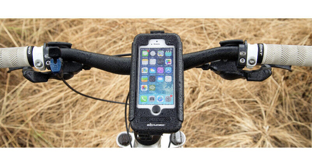 2 for 1 Biologic Bike Case Mount Plus iPhone 5 LIKE NEW IN BOX dans Accessoires pour cellulaires  à Ville de Montréal