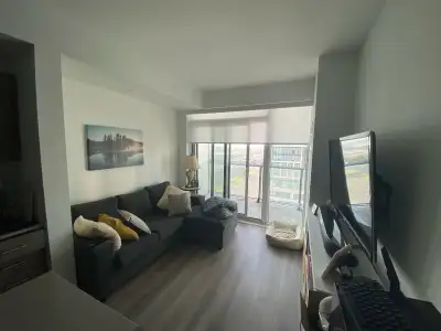 1 Bedroom +Den Lease Takeover