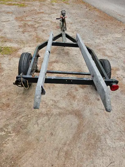 Seadoo trailer With ownership **If is up it's still available ** TEXT YOUR QUESTION $900