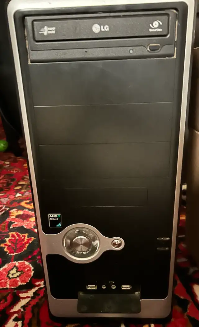Desktop Computer492244657410549762
