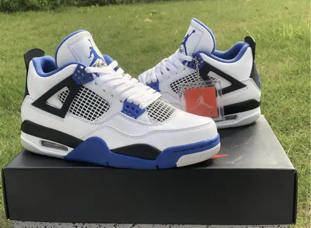 Jordan 4 retro motorsport  in Men's Shoes in City of Toronto - Image 6
