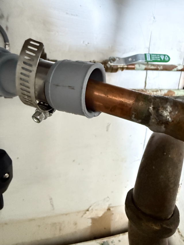 Local Plumber - ☎️/ 437 577 4432